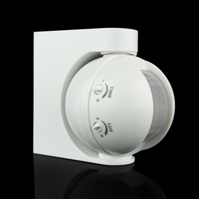 купить купить Инфракрасный датчик движения BIOM IRM-04W max 1200Вт 180&deg; , настенный белый  