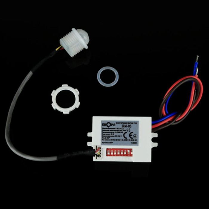 купить купить Инфракрасный датчик движения BIOM IRM-05 max 100Вт 360&deg;, врезной, белый  
