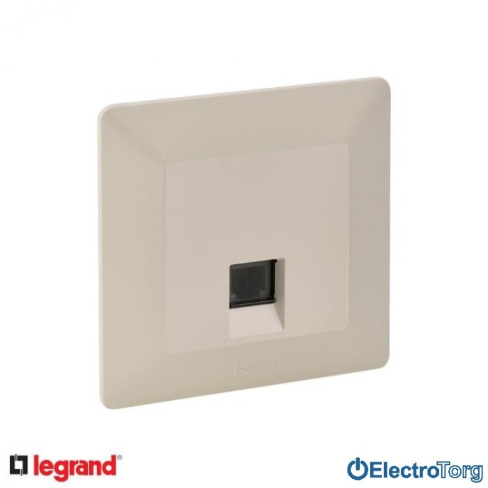 купить купить Розетка компьютерная RJ45 5e UTP в сборе Valena LIFE Legrand  