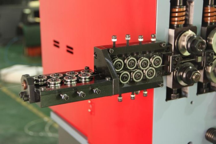 Пружинонавивальний верстат з ЧПК 3-осьовий SC-320 для виготовлення пружин (0.4-2.0 мм) Auto Link