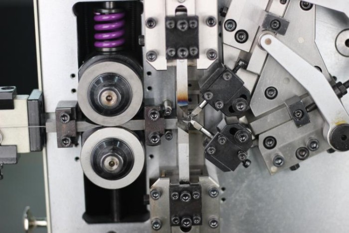 купить купить Пружинонавивальний верстат з ЧПК 2-осьовий SC-208 для виготовлення пружин (0.15-0.8 мм) Auto Link  