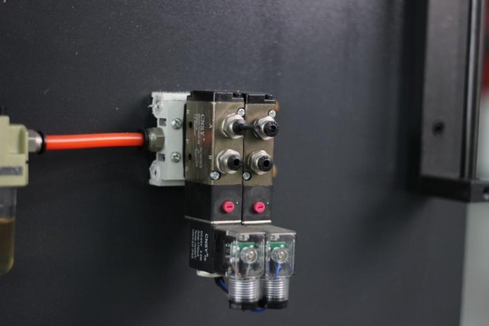 купить купить Пружинонавивальний верстат з ЧПК 2-осьовий SC-208 для виготовлення пружин (0.15-0.8 мм) Auto Link  