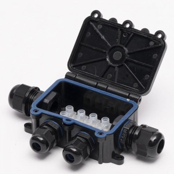 Коробка розподільча з клемником WBS-41 IP-68 на 4 отвори TAKEL
